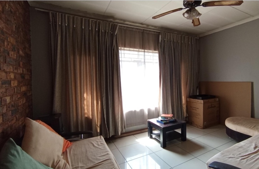2 Bedroom Property for Sale in Centurion Central Gauteng