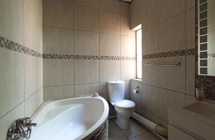 2 Bedroom Property for Sale in Centurion Central Gauteng