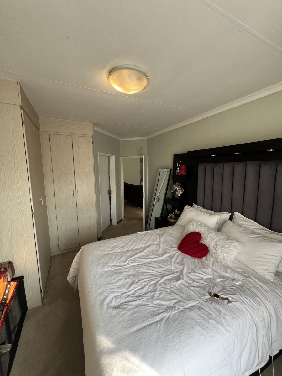 2 Bedroom Property for Sale in Terenure Gauteng