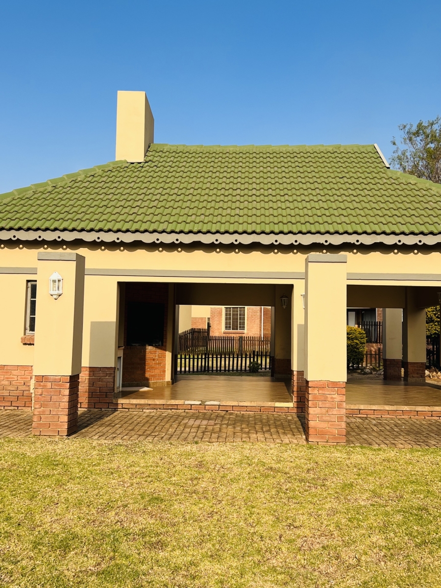 2 Bedroom Property for Sale in Terenure Gauteng