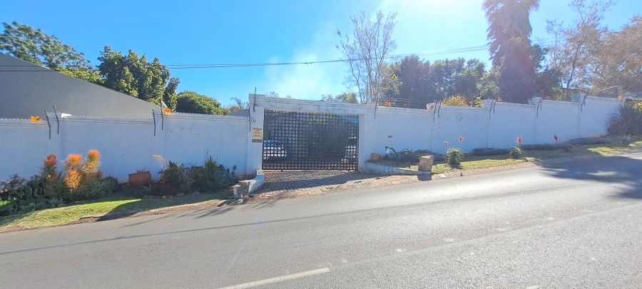 To Let 1 Bedroom Property for Rent in Roodekrans Gauteng