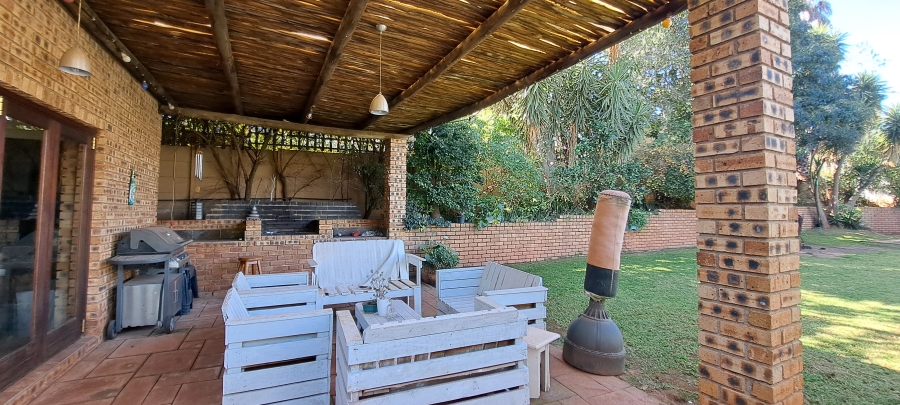 To Let 1 Bedroom Property for Rent in Roodekrans Gauteng