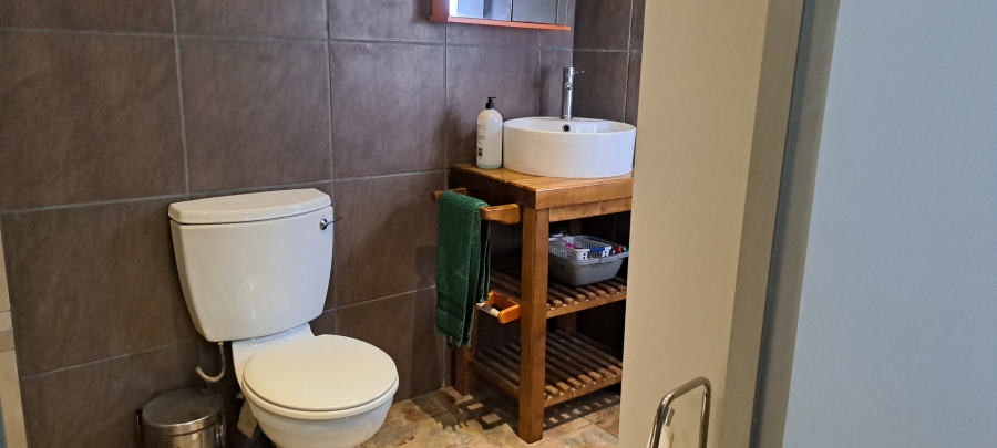 To Let 1 Bedroom Property for Rent in Roodekrans Gauteng