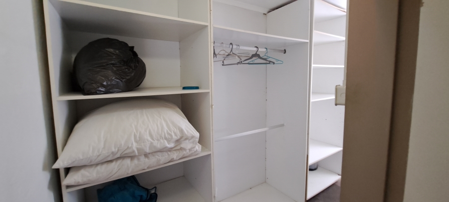 To Let 1 Bedroom Property for Rent in Roodekrans Gauteng