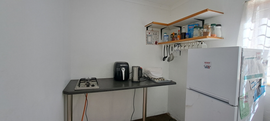 To Let 1 Bedroom Property for Rent in Roodekrans Gauteng