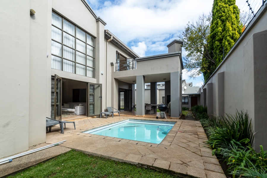 To Let 4 Bedroom Property for Rent in Brooklyn Gauteng