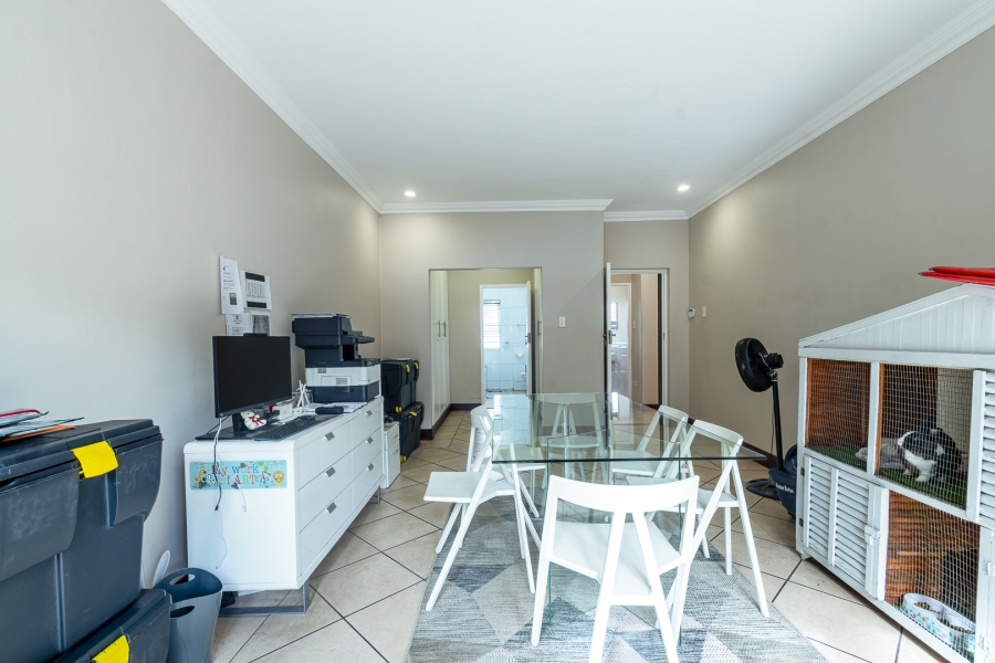 To Let 4 Bedroom Property for Rent in Brooklyn Gauteng