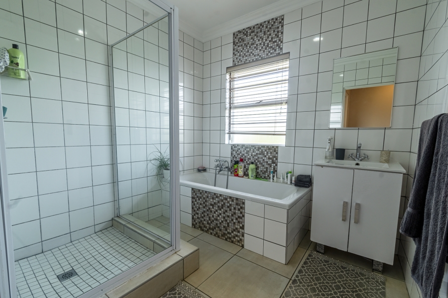 To Let 4 Bedroom Property for Rent in Brooklyn Gauteng