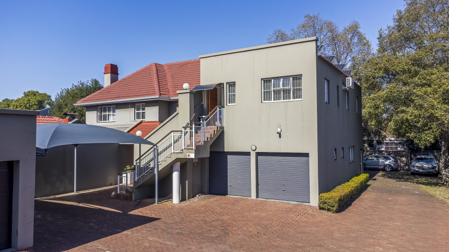 4 Bedroom Property for Sale in Baileys Muckleneuk Gauteng