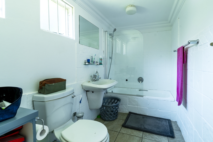 4 Bedroom Property for Sale in Baileys Muckleneuk Gauteng