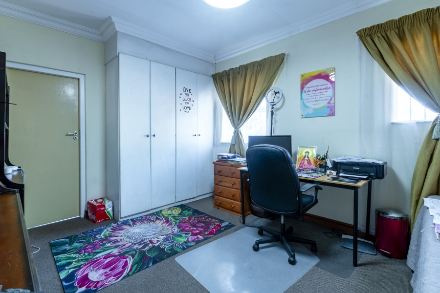 4 Bedroom Property for Sale in Baileys Muckleneuk Gauteng