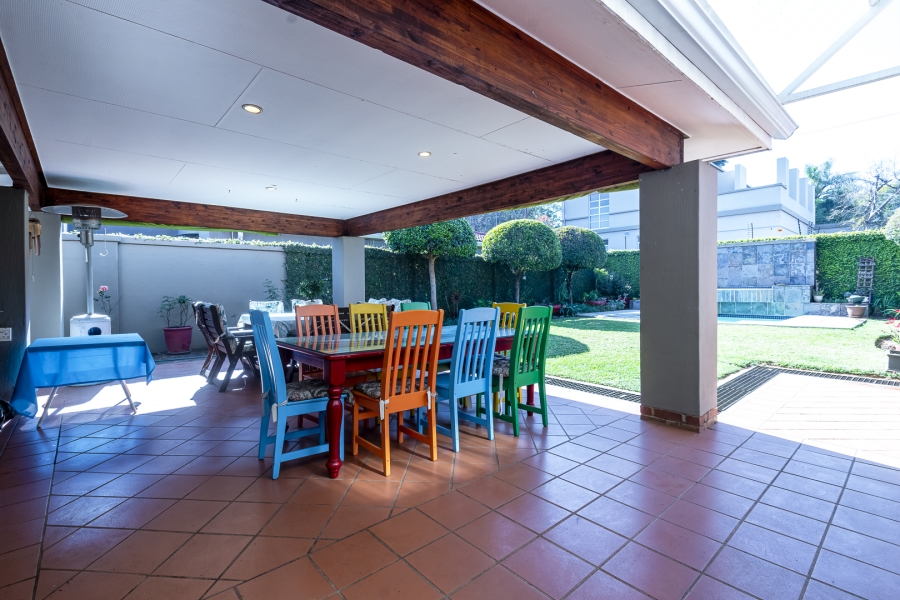 4 Bedroom Property for Sale in Baileys Muckleneuk Gauteng