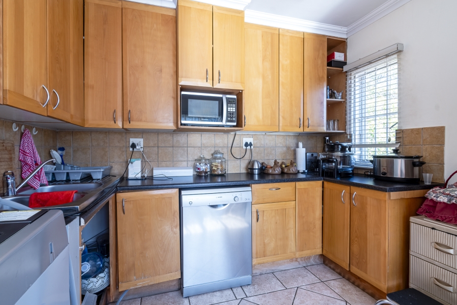 4 Bedroom Property for Sale in Baileys Muckleneuk Gauteng