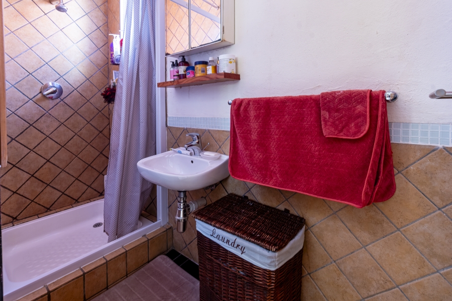 4 Bedroom Property for Sale in Baileys Muckleneuk Gauteng