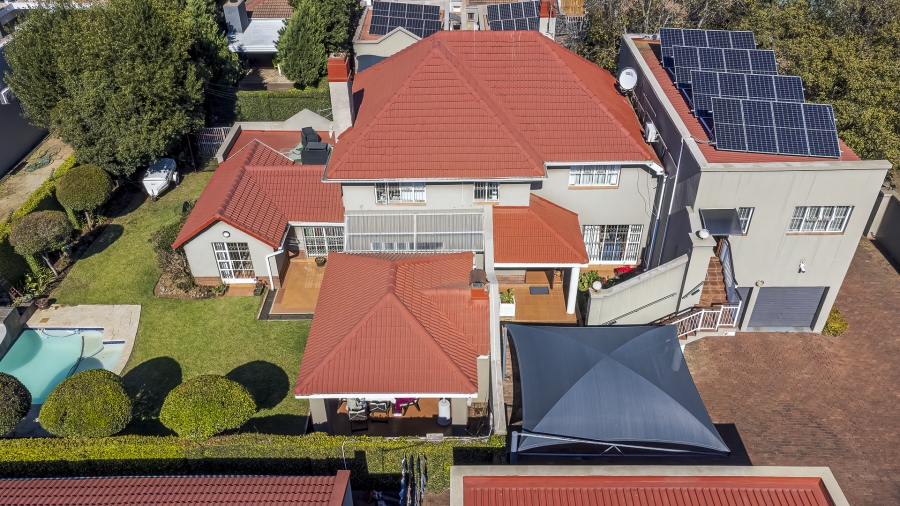 4 Bedroom Property for Sale in Baileys Muckleneuk Gauteng