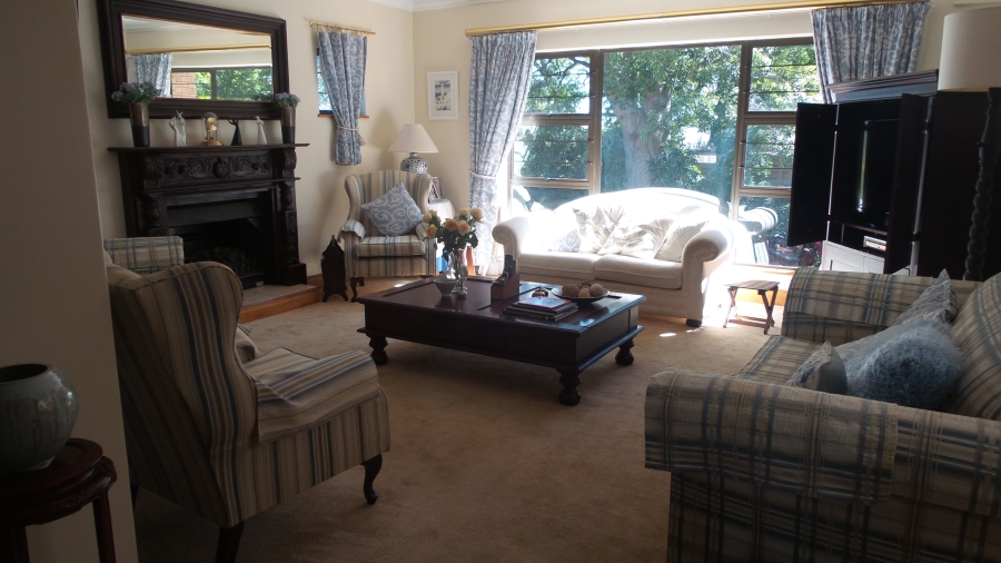 4 Bedroom Property for Sale in Waterkloof Ridge Gauteng