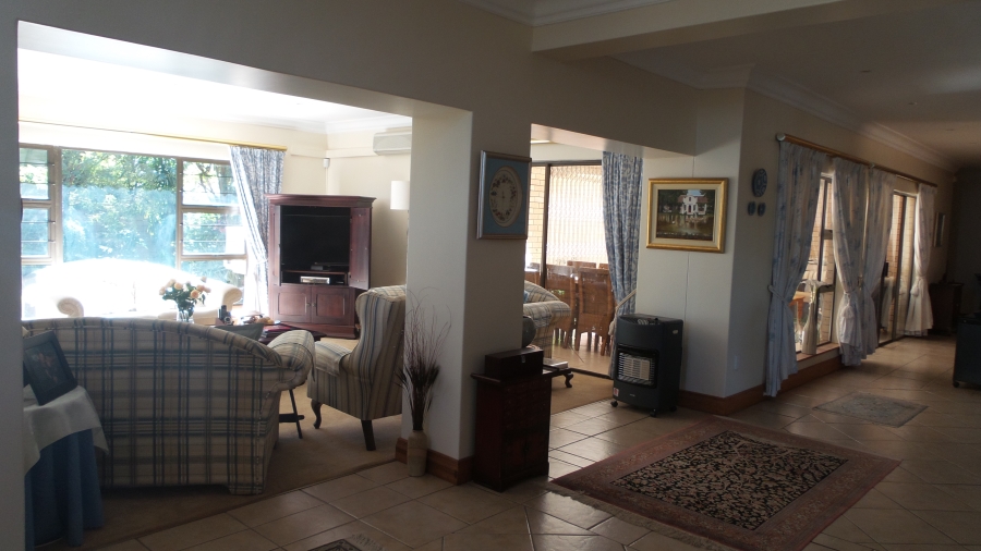 4 Bedroom Property for Sale in Waterkloof Ridge Gauteng