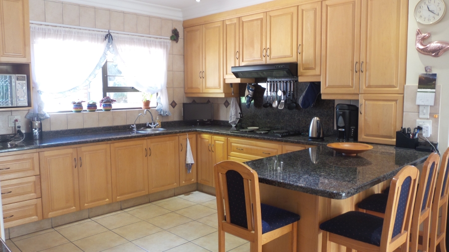 4 Bedroom Property for Sale in Waterkloof Ridge Gauteng