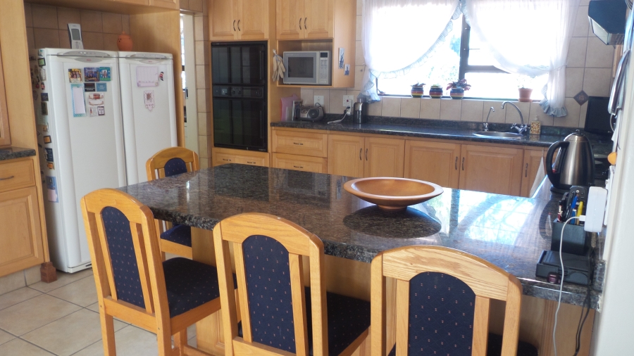 4 Bedroom Property for Sale in Waterkloof Ridge Gauteng