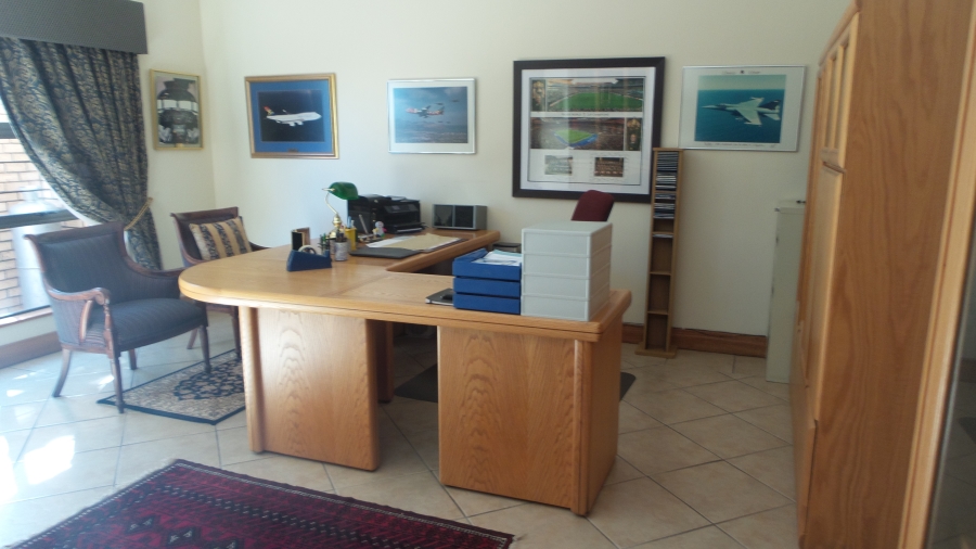 4 Bedroom Property for Sale in Waterkloof Ridge Gauteng