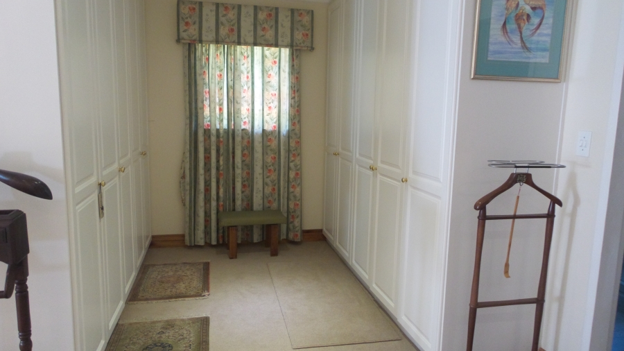 4 Bedroom Property for Sale in Waterkloof Ridge Gauteng