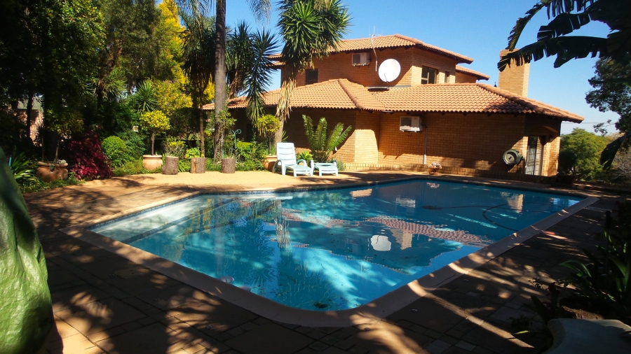 4 Bedroom Property for Sale in Waterkloof Ridge Gauteng