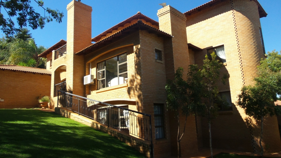 4 Bedroom Property for Sale in Waterkloof Ridge Gauteng