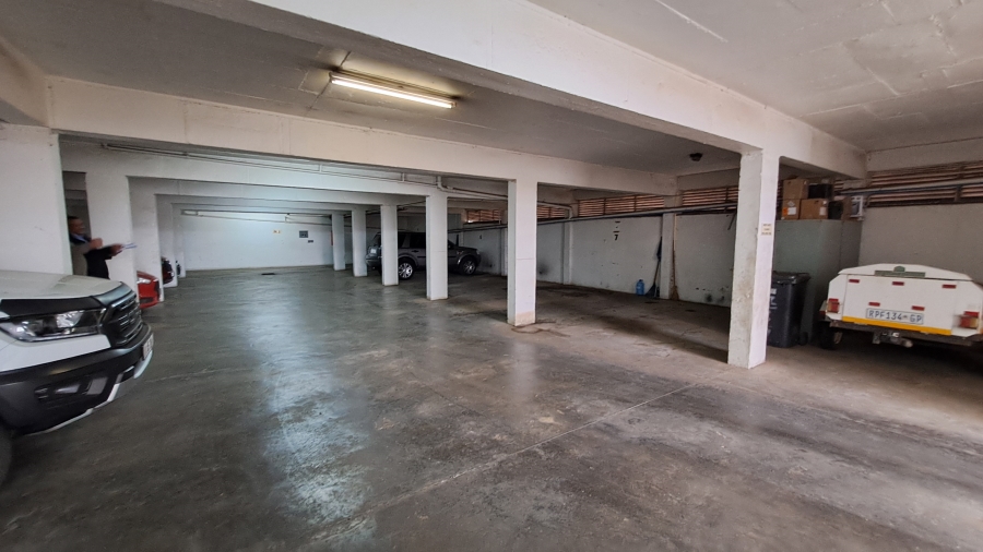 8 Bedroom Property for Sale in Nigel Gauteng