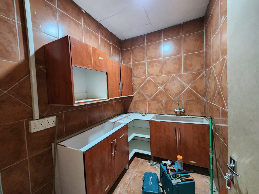 To Let Commercial Property for Rent in Silverton Gauteng