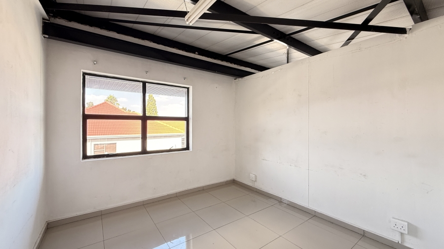 To Let Commercial Property for Rent in President Park Gauteng