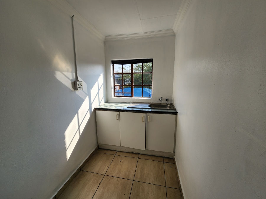 To Let Commercial Property for Rent in Silverton Gauteng