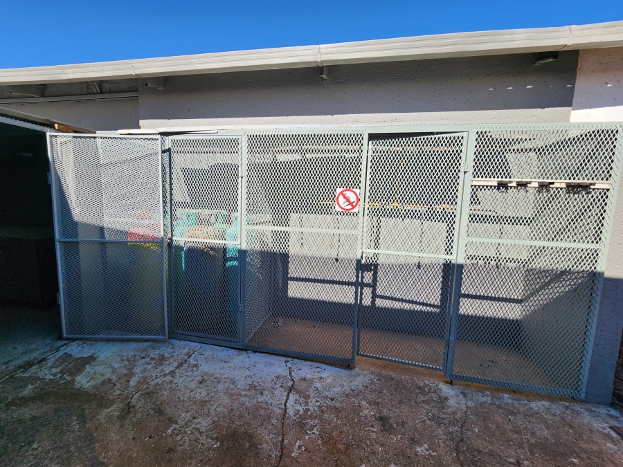To Let Commercial Property for Rent in Montana Gauteng
