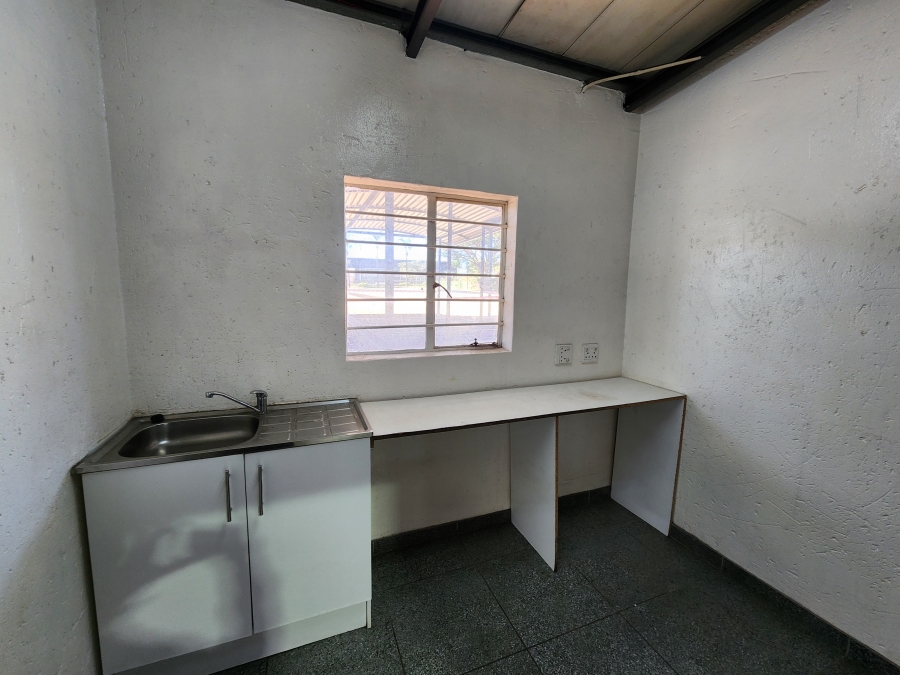 To Let Commercial Property for Rent in Montana Gauteng
