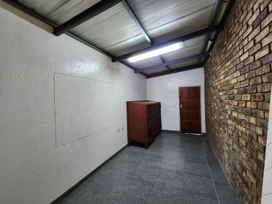 To Let Commercial Property for Rent in Montana Gauteng