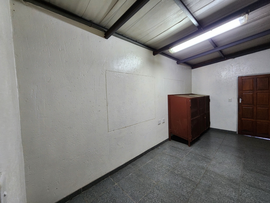 To Let Commercial Property for Rent in Montana Gauteng