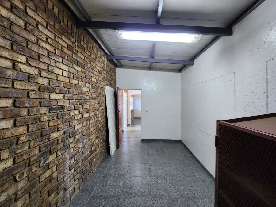 To Let Commercial Property for Rent in Montana Gauteng