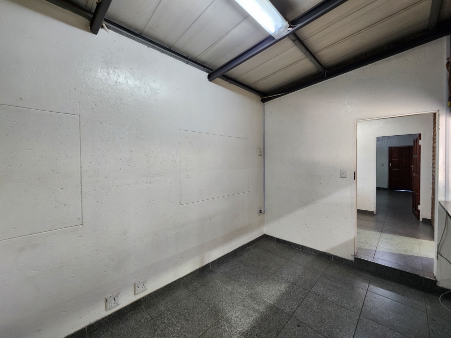 To Let Commercial Property for Rent in Montana Gauteng