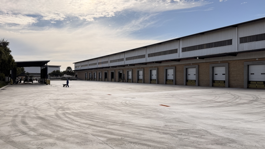 To Let Commercial Property for Rent in Kosmosdal Gauteng