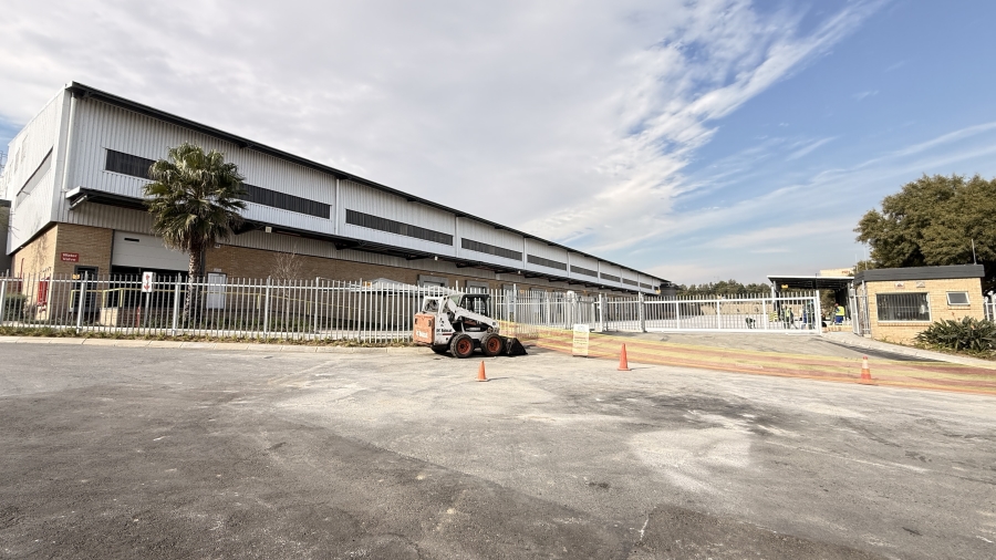 To Let Commercial Property for Rent in Kosmosdal Gauteng