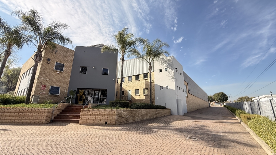 To Let Commercial Property for Rent in Randjespark Gauteng