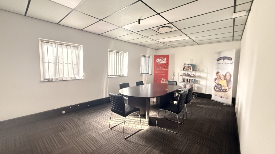 To Let Commercial Property for Rent in Randjespark Gauteng
