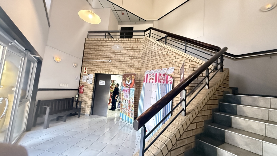 To Let Commercial Property for Rent in Randjespark Gauteng