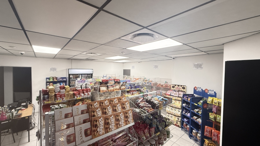 To Let Commercial Property for Rent in Randjespark Gauteng