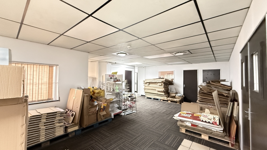 To Let Commercial Property for Rent in Randjespark Gauteng