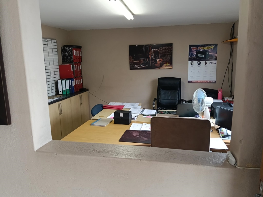Commercial Property for Sale in Dunswart Gauteng