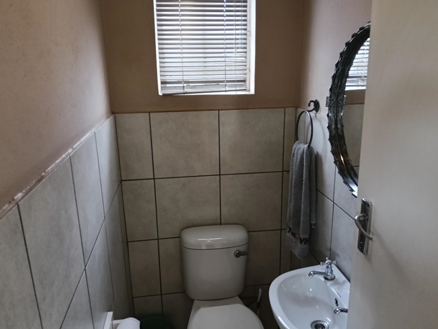 Commercial Property for Sale in Dunswart Gauteng