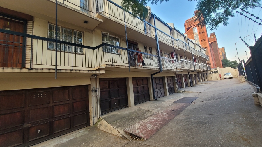 3 Bedroom Property for Sale in Sunnyside Gauteng