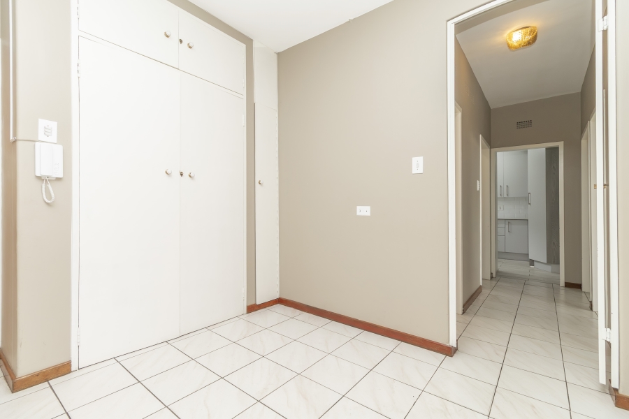 2 Bedroom Property for Sale in Linden Gauteng