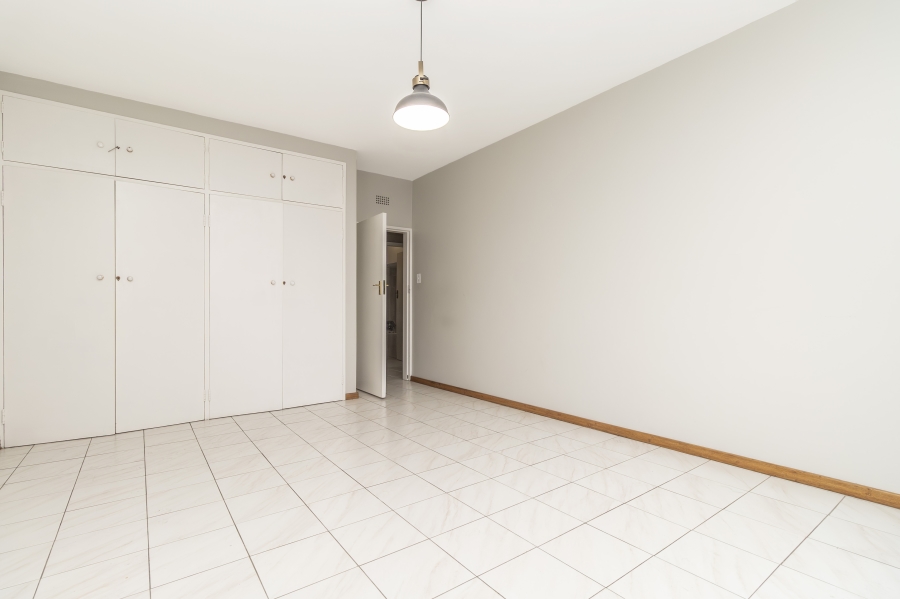 2 Bedroom Property for Sale in Linden Gauteng