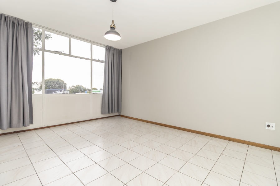 2 Bedroom Property for Sale in Linden Gauteng